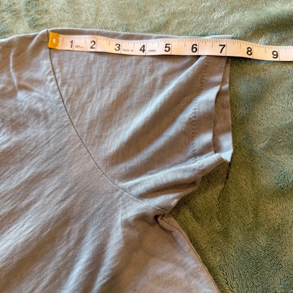 J.Crew Slim Fit V-Neck T-Shirt Gray Small Slub Cotton Casual